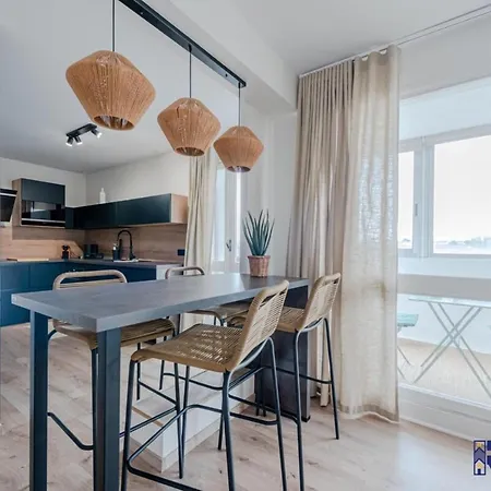 Apartment Le Chic - Cosy With Spacious Veranda Perpignan